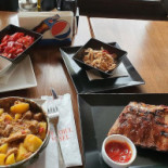 Butoiul Vesel Nourriture