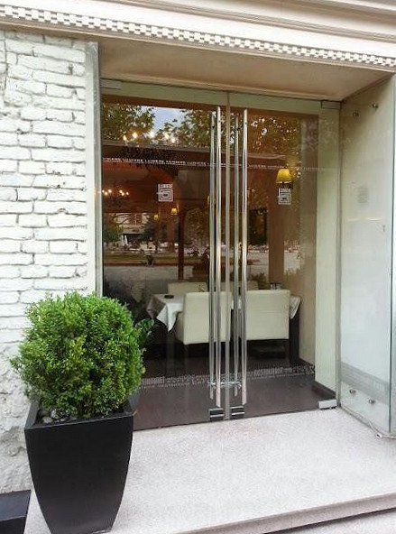 Lumiere Exterior