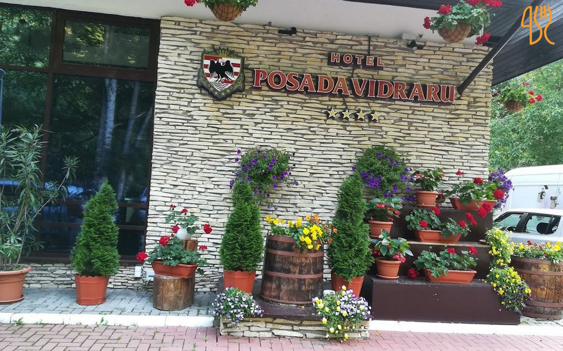 Posada Vidraru Exterior