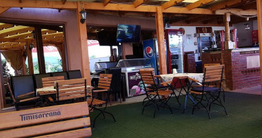 Pensiunea Iris Beclean Außen