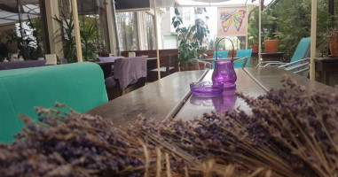 La Lavandă À l'intérieur