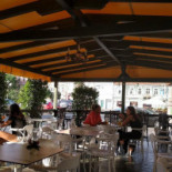 Art Cafe Gallery În interior