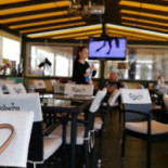 Art Cafe Gallery În interior