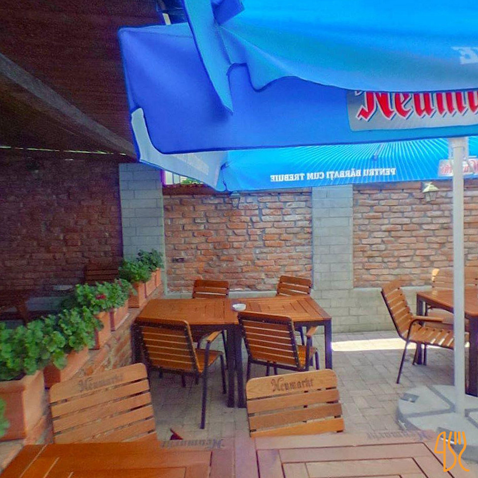 La Cooperativa Pizza Exterior