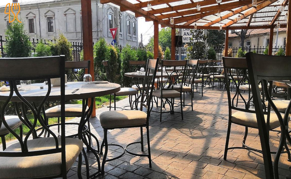 Epoca Steak House & Wine Bar În interior