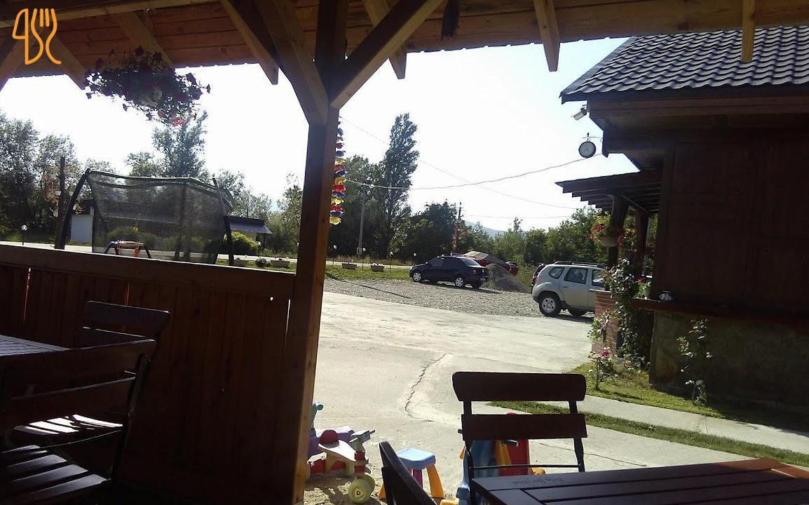 Păstrăvăria Crăcăoani Exterior