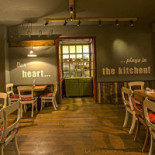 Livada Music Lounge În interior