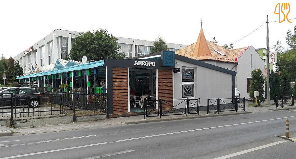 Apropo Bistro Exterior