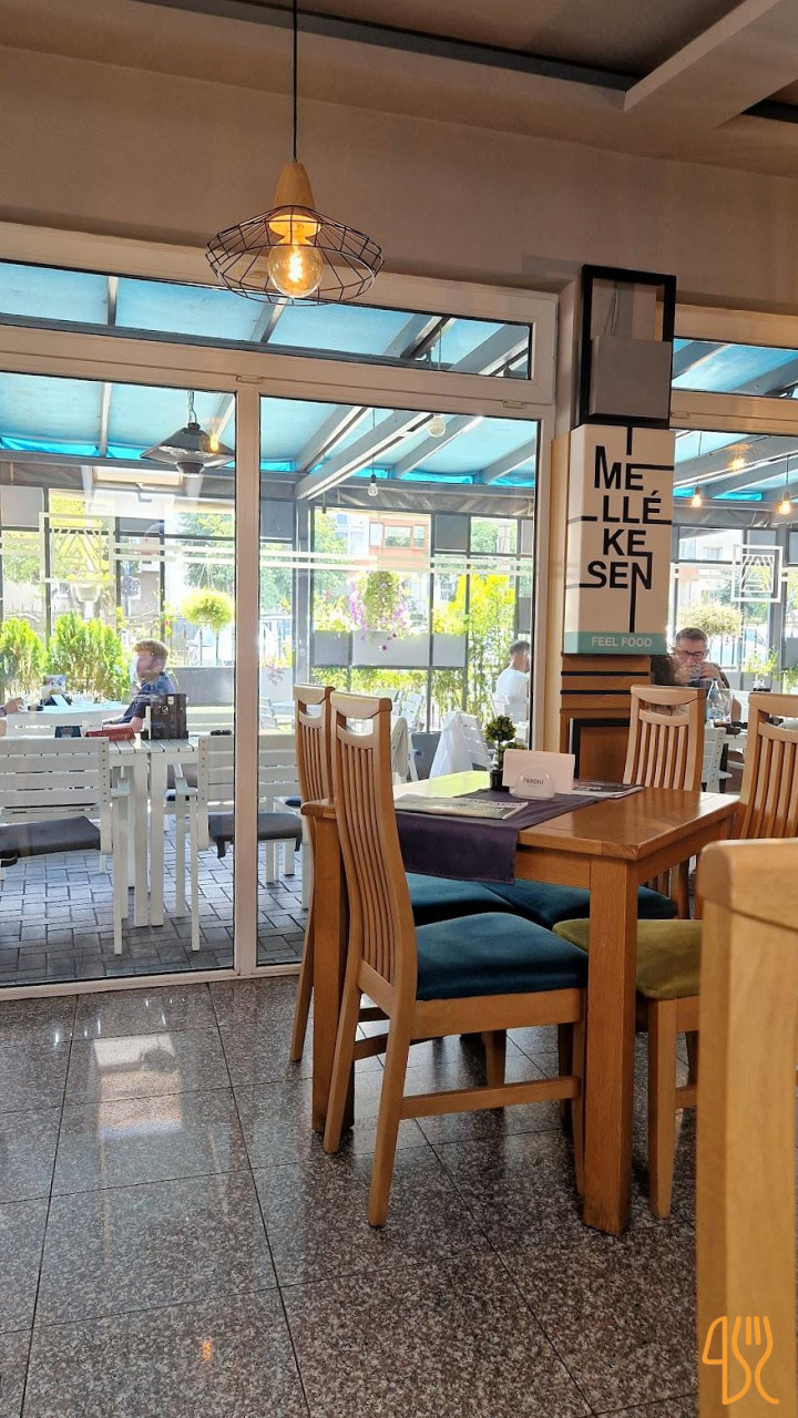 Apropo Bistro În interior