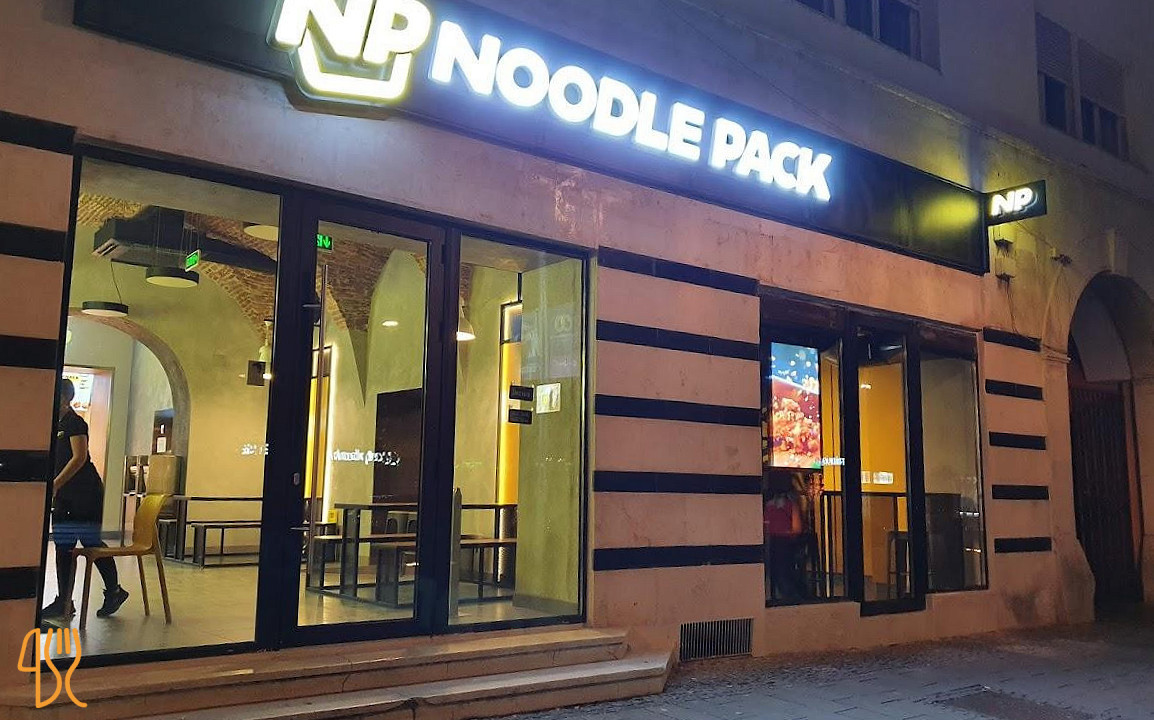 Noodle Pack Exterior
