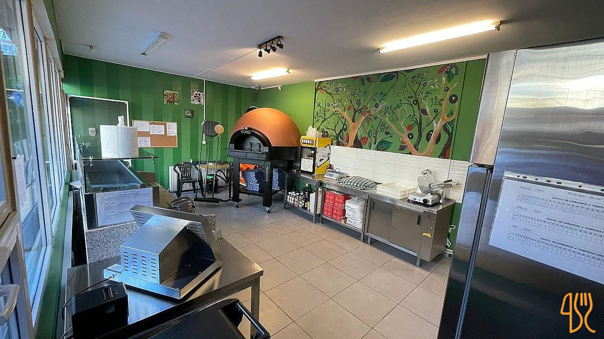 Raio Pizza Delivery Exterior