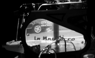 Let's Coffee Exterior