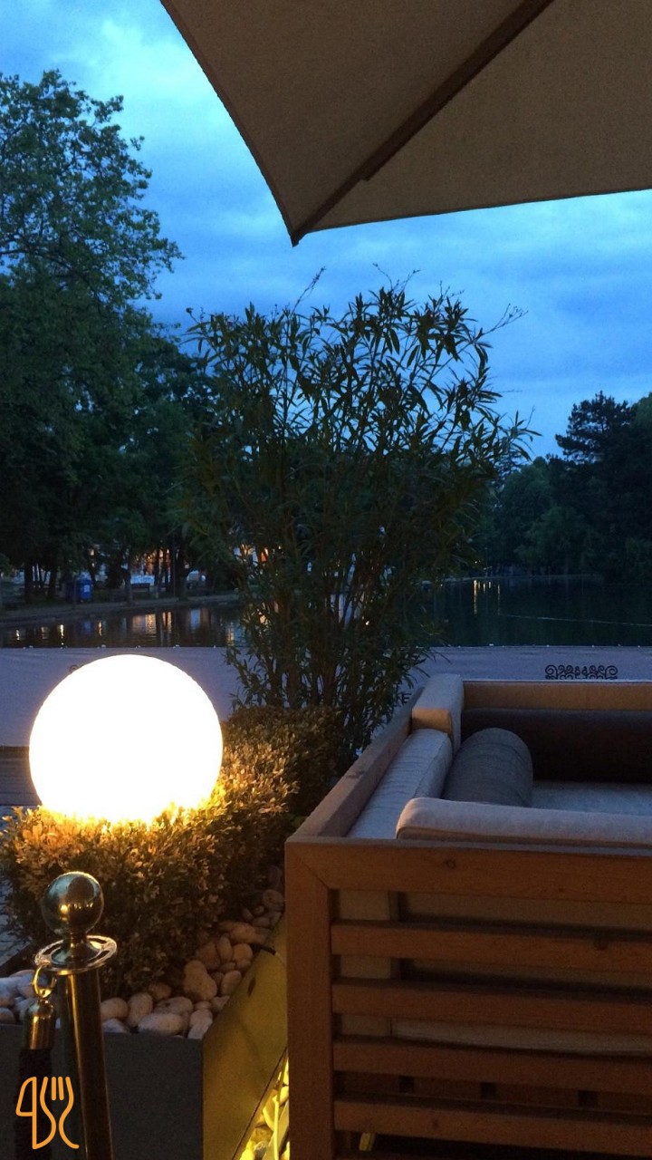 Chios Social Lounge Exterior