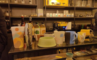 Ceramic Cafe Cluj À l'intérieur