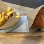 Very Burger Mâncare