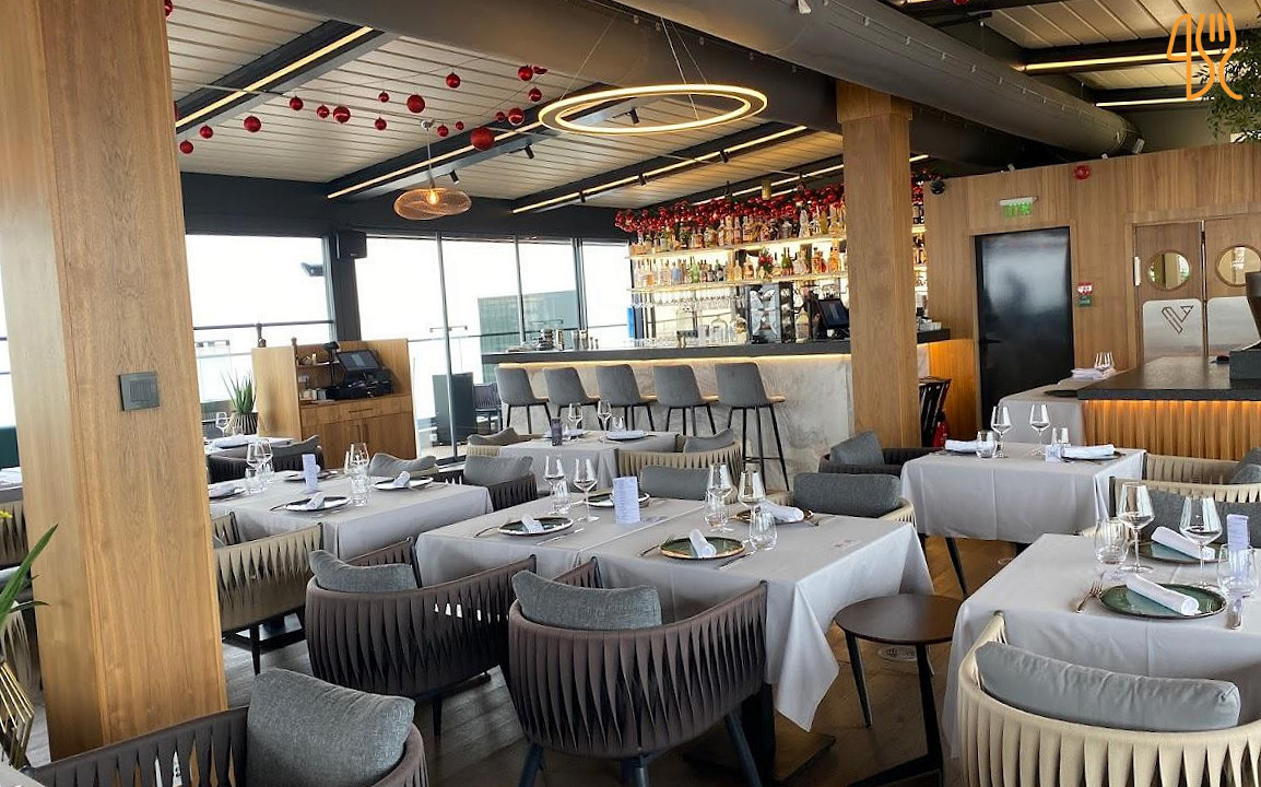 C'est La Vie Rooftop În interior