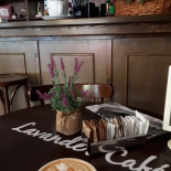 Lavander Cafe Dentro