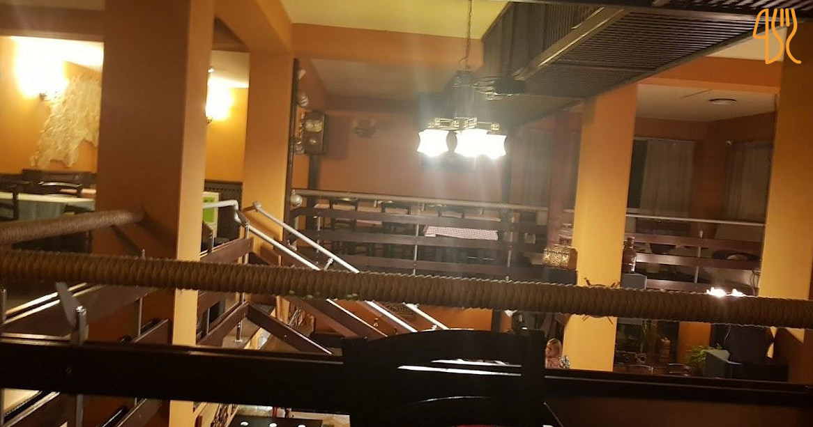 Casa Vikingilor (Grigorescu) În interior