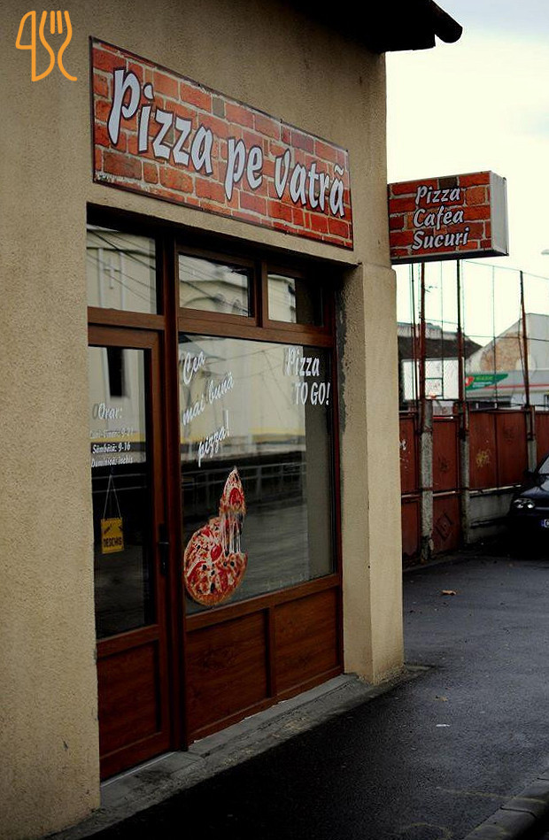 Pizza Pe Vatră Exterior