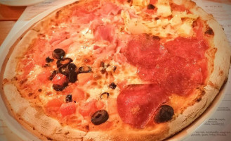 Pizza Acrobatica Comida