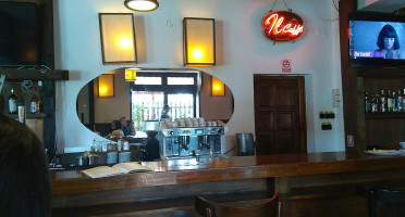 Il Caffé À l'intérieur