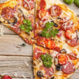 Pizza Gourmet Mâncare
