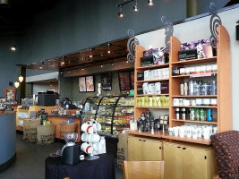 Donuterie Iulius Mall Cluj inside