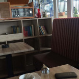 Bonjour Pizza În interior