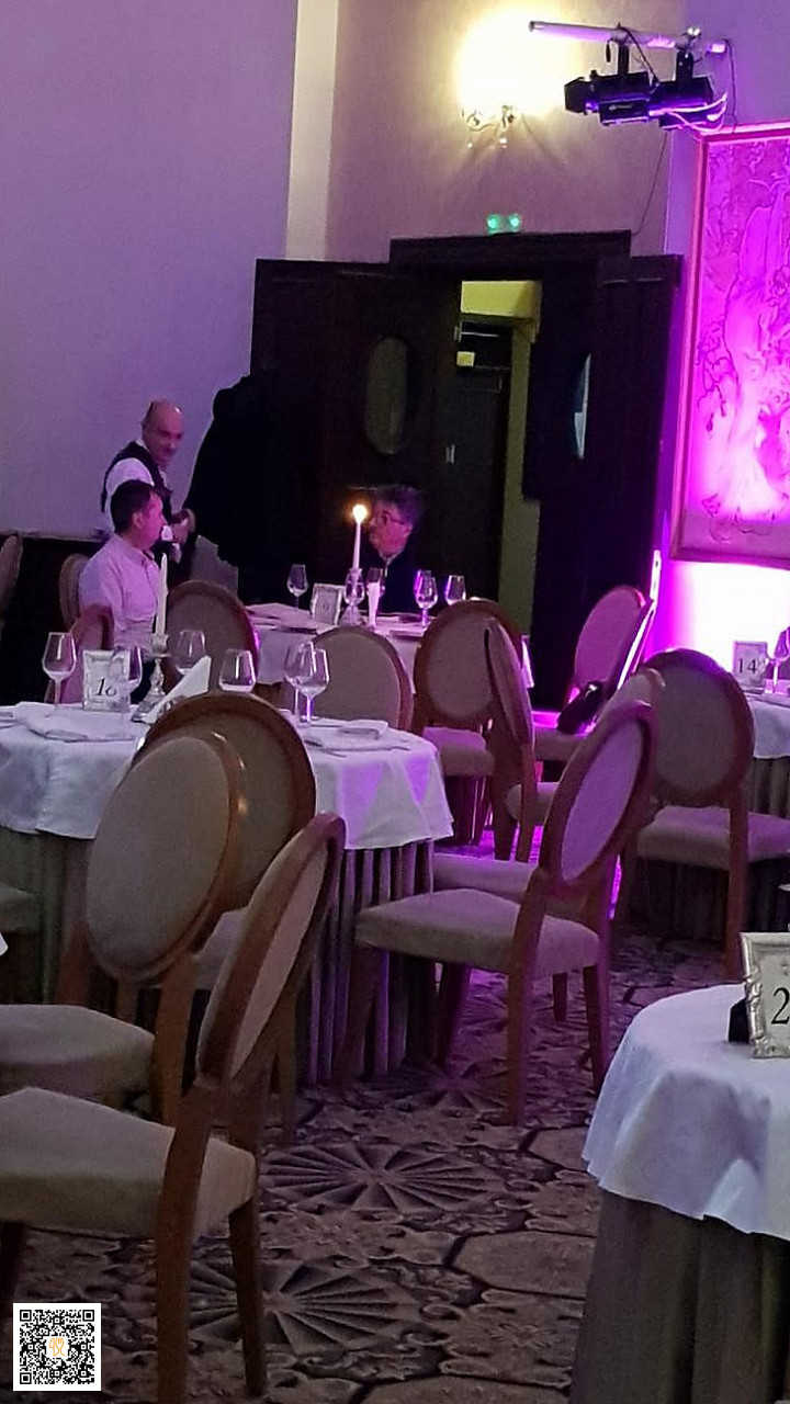 Elisabeta În interior