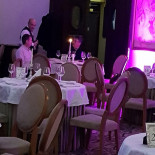 Elisabeta În interior