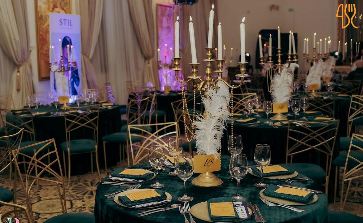 Elisabeta În interior