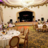 Elisabeta În interior