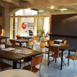 Burger Van Bistro În interior