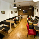 Noeme În interior