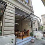 Mom Bucharest Exterior