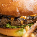 Mom Bucharest Comida