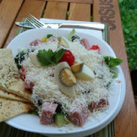 Dines Parcul Carol Nourriture