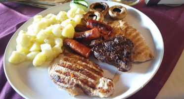 Taverna la Calinescu Nourriture