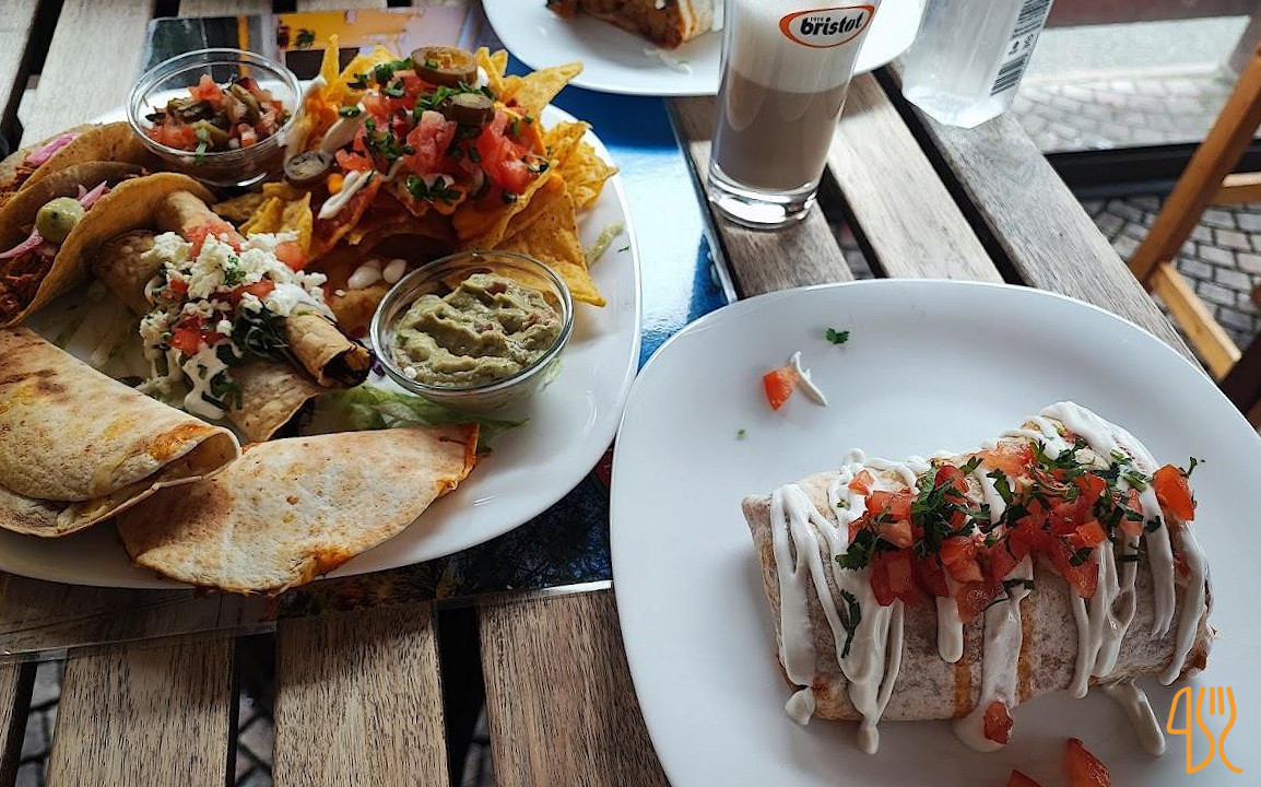 Taqueria El Torito Mâncare