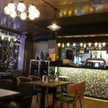 B3ton Restobar À l'intérieur