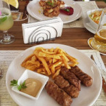 La Nenea Iancu Nourriture