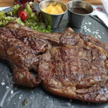 Red Angus Steakhouse Nourriture