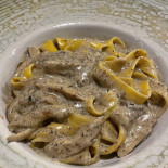 Martina Pizzeria Comida