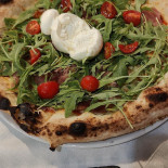 Martina Pizzeria Comida