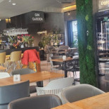 Ever After À l'intérieur