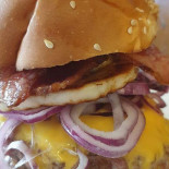 Burgeria Știrbei By Malacu Nourriture