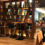 Winestone Victoriei 37 În interior