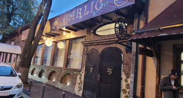 Garlic Pub Exterior