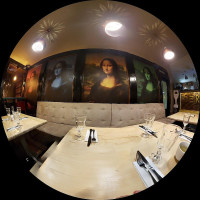 Erra À l'intérieur