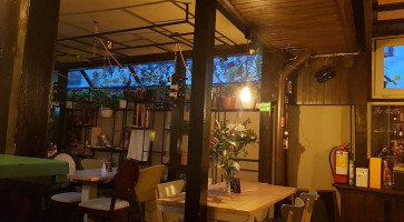 Erra À l'intérieur